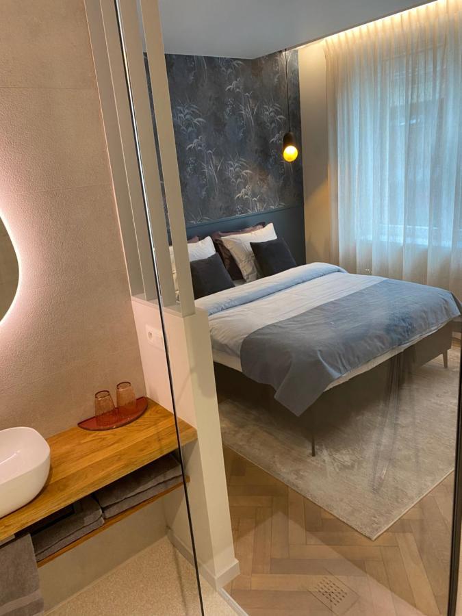 Good Mood - Chambres Et Suite นามูร์ ภายนอก รูปภาพ